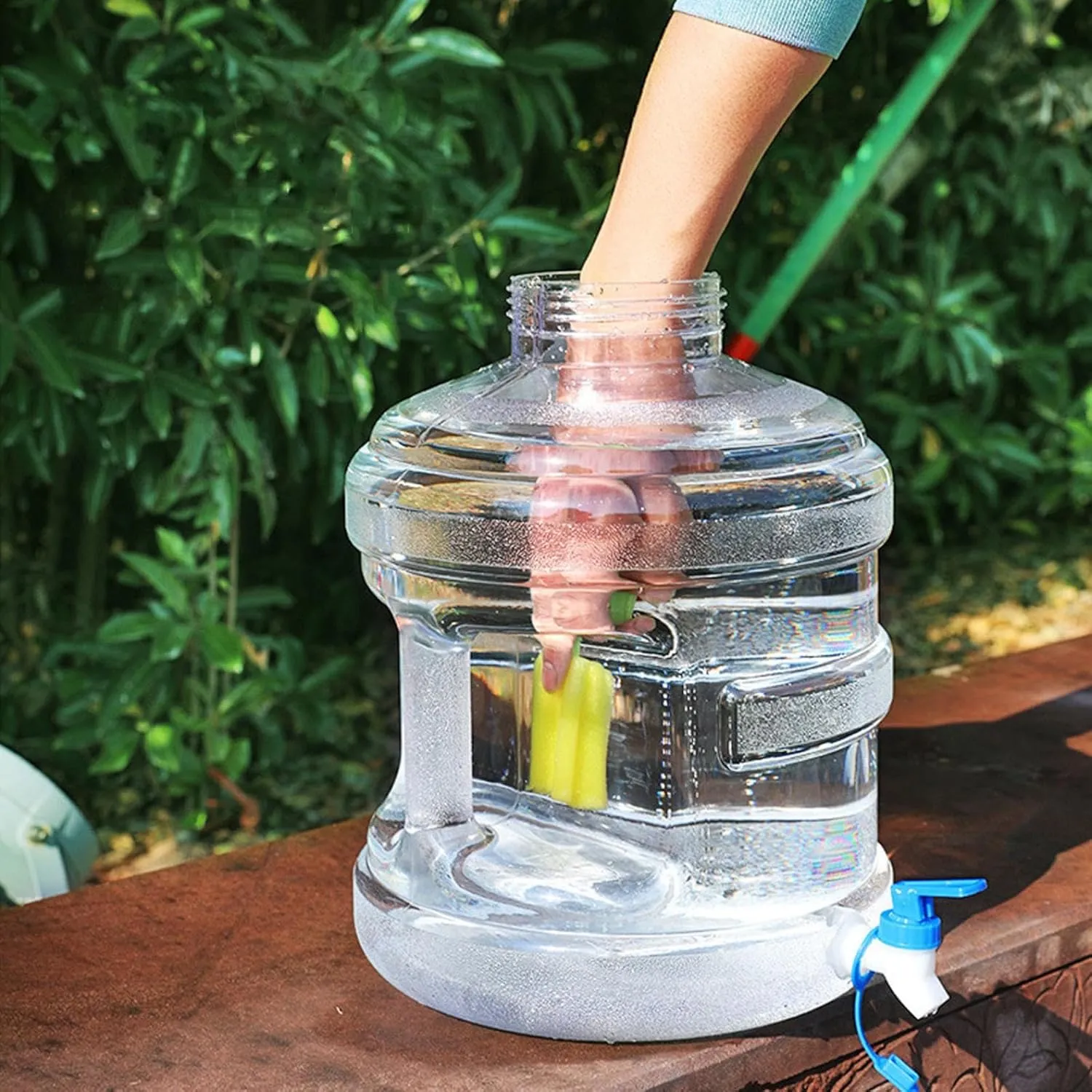 2L Water Storage Containers with Tap,Portable Transparent Water Tank with Handle,Fit for Home, Kitchen, Office, Sports Events, and Indoor Outdoor Activities
