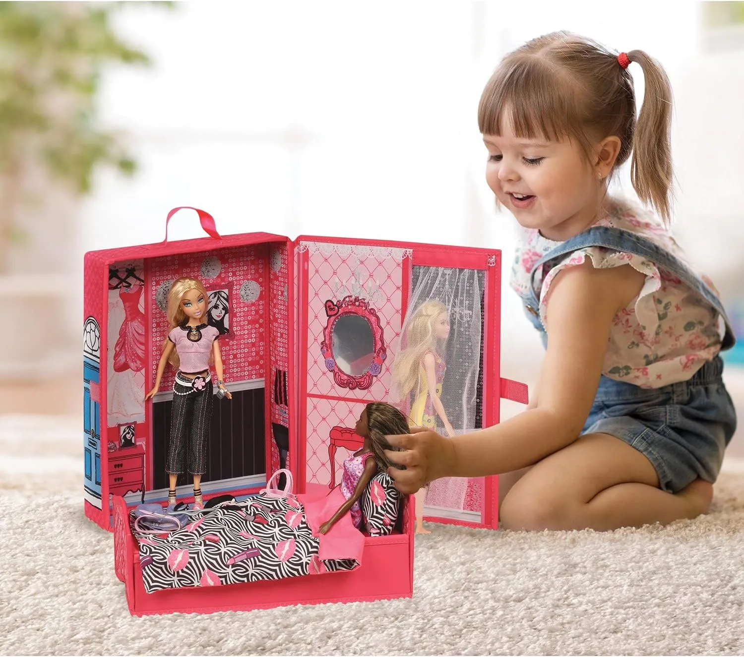 Badger Basket Portable Home & Go Dollhouse Playset with Travel Storage Case and Accessories for 12-Inch Dolls