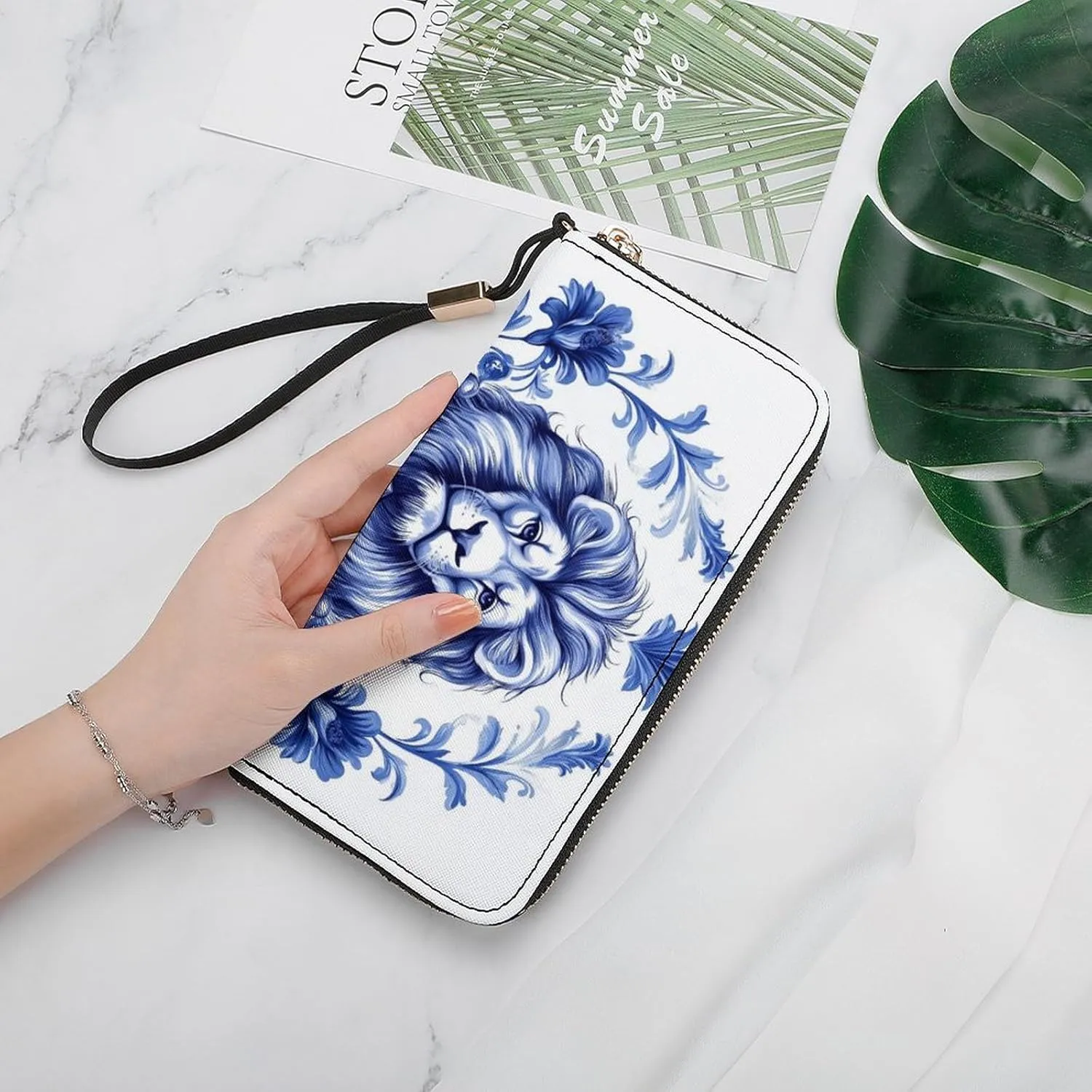 Blue Chinoiserie Florals Lion Shield PU Leather Clutch Long Bifold Wallet, Coin Purse Credit Pass Case, Durable Card-Holder Money Storage for Women Men