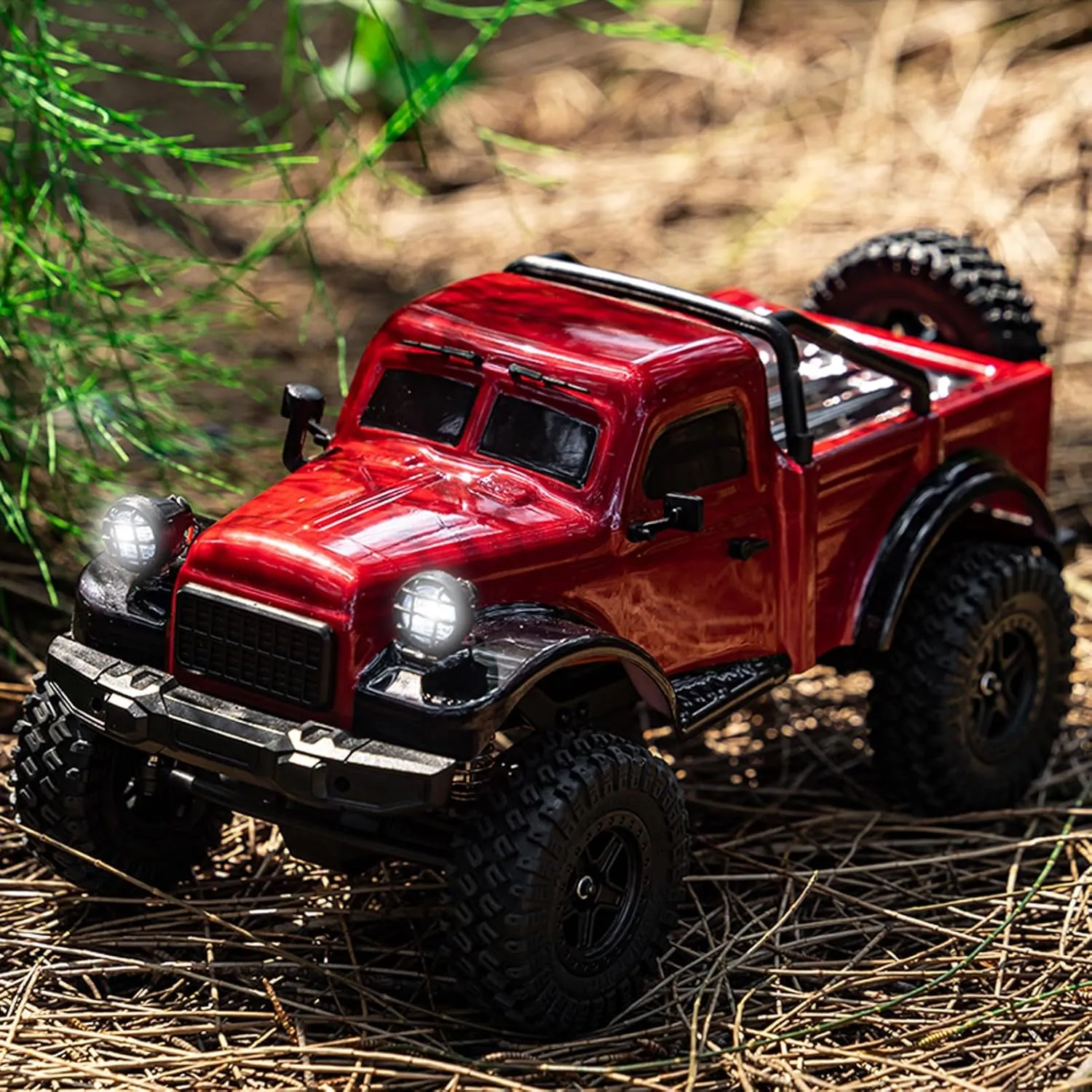 D883 RC Crawler Pickup Trucks, 1:18 Scale Remote Control Car, 2.4GHz 4WD RC Truck, All Terrain Off-Road RC Rock Crawler with LED Lights and 2 Rechargeable Batteries for Adults (Red)