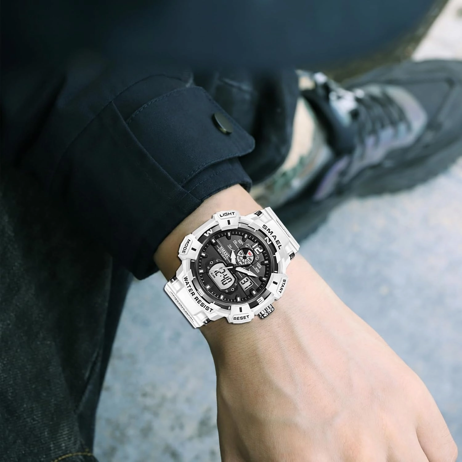 FANMIS Mens Analog Digital Sports Watch Large Face Outdoor Sports Waterproof Military Wrist Watches with Date Multifunction Tactics LED Army Watch Backlight Stopwatch (Black)