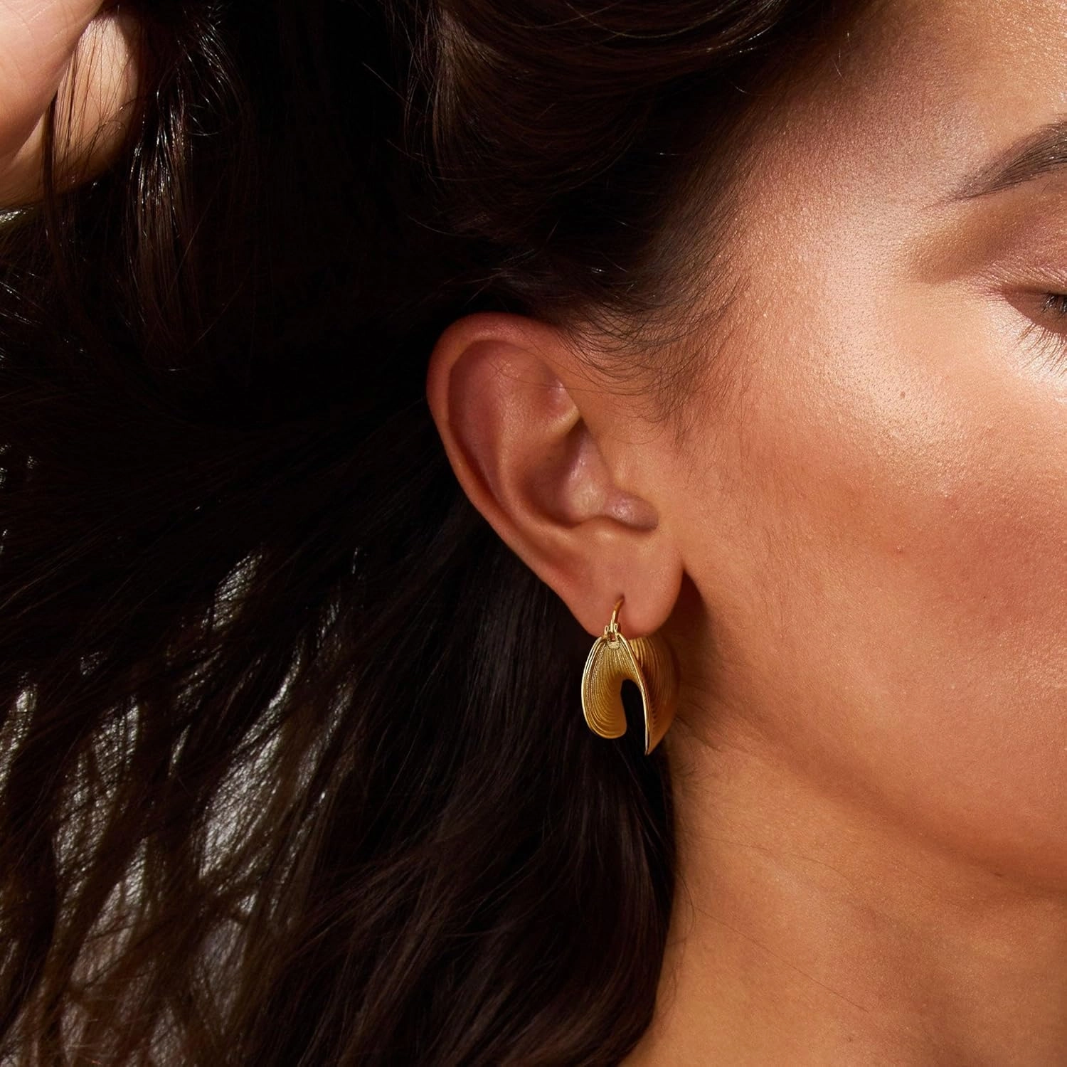 Gold Dangle Earrings for Women 14K Gold Plated Statement Retro Geometric Drop Stud Earring Dainty Hypoallergenic Lightweight Earrings for Women Girls Trendy Jewelry Gifts