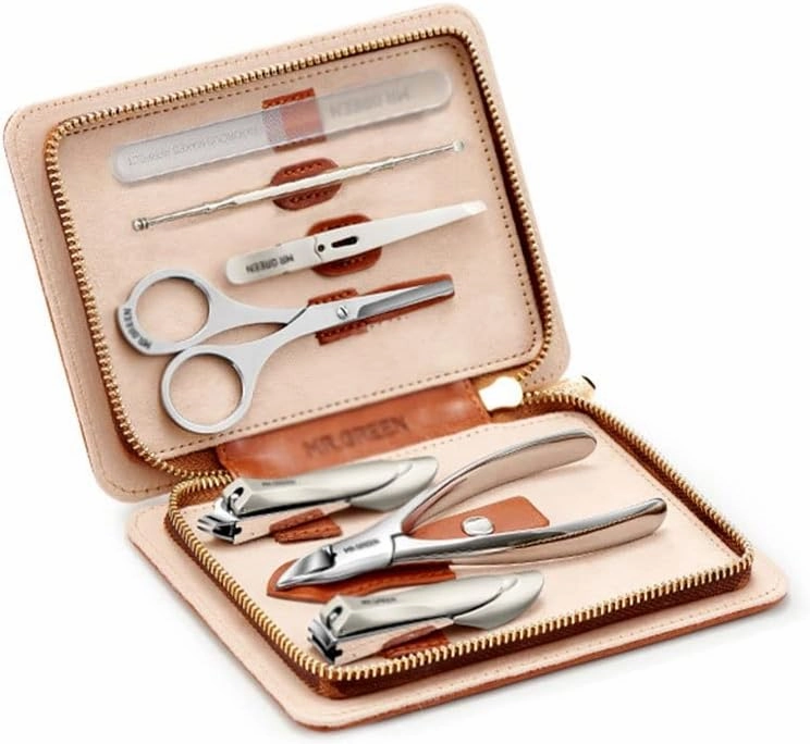 GRFIT Nail Clippers Kit 7-Piece Stainless Steel Nail Set, Professional Pedicure Nail Set, Portable Travel Beauty Set with Portable Fashion Bag (Gray/Brown) Pedicure Tools for Feet (Color : Brown)
