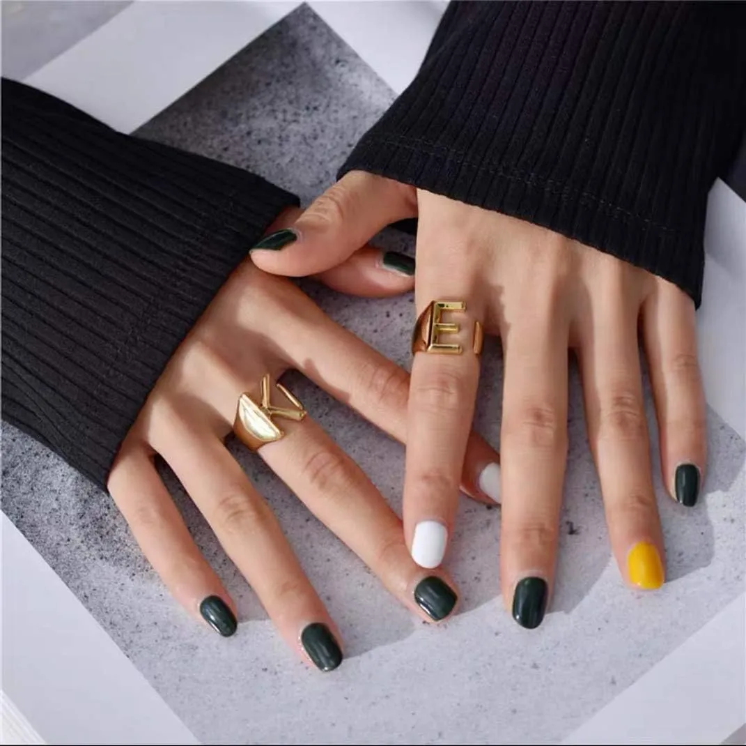 KeyStyle Bold Initial Letter Rings Adjustable, GoldChic Jewelry Women Gold Statement Ring Personalized Engraved Women’s Open Signet Ring for Party (Gold, White Gold, Black)