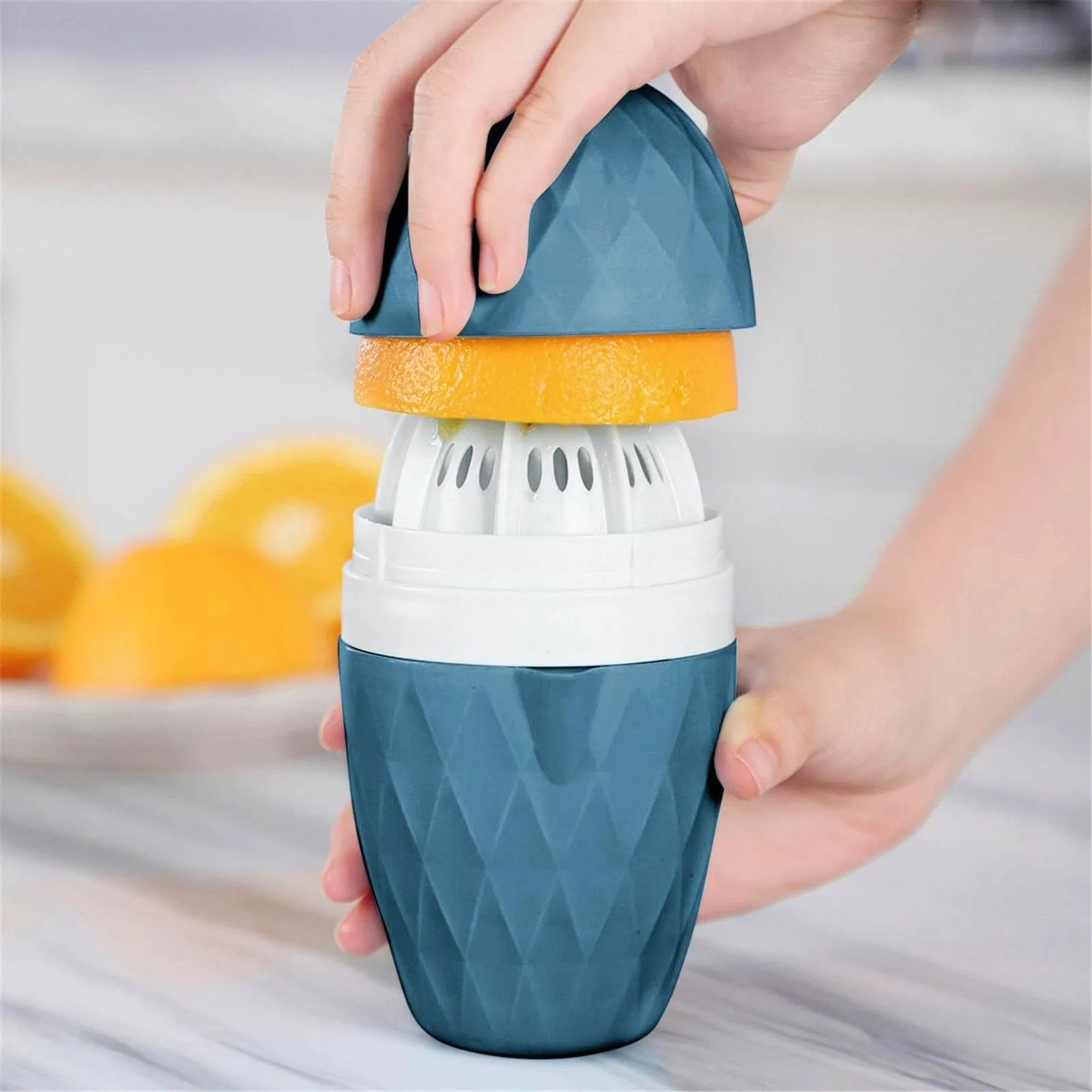 Mini Citrus Juicer - Portable Orange Lemon Squeezer