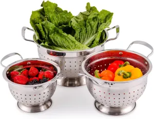 OVENTE Premium Stainless Steel Colander Set of 3 with Comfortable Large Handles, 1.5, 3, 5 Quarts Essential Kitchen Strainer for Draining Spaghetti Pasta, Rinsing Vegetables or Fruits, Silver C46263S