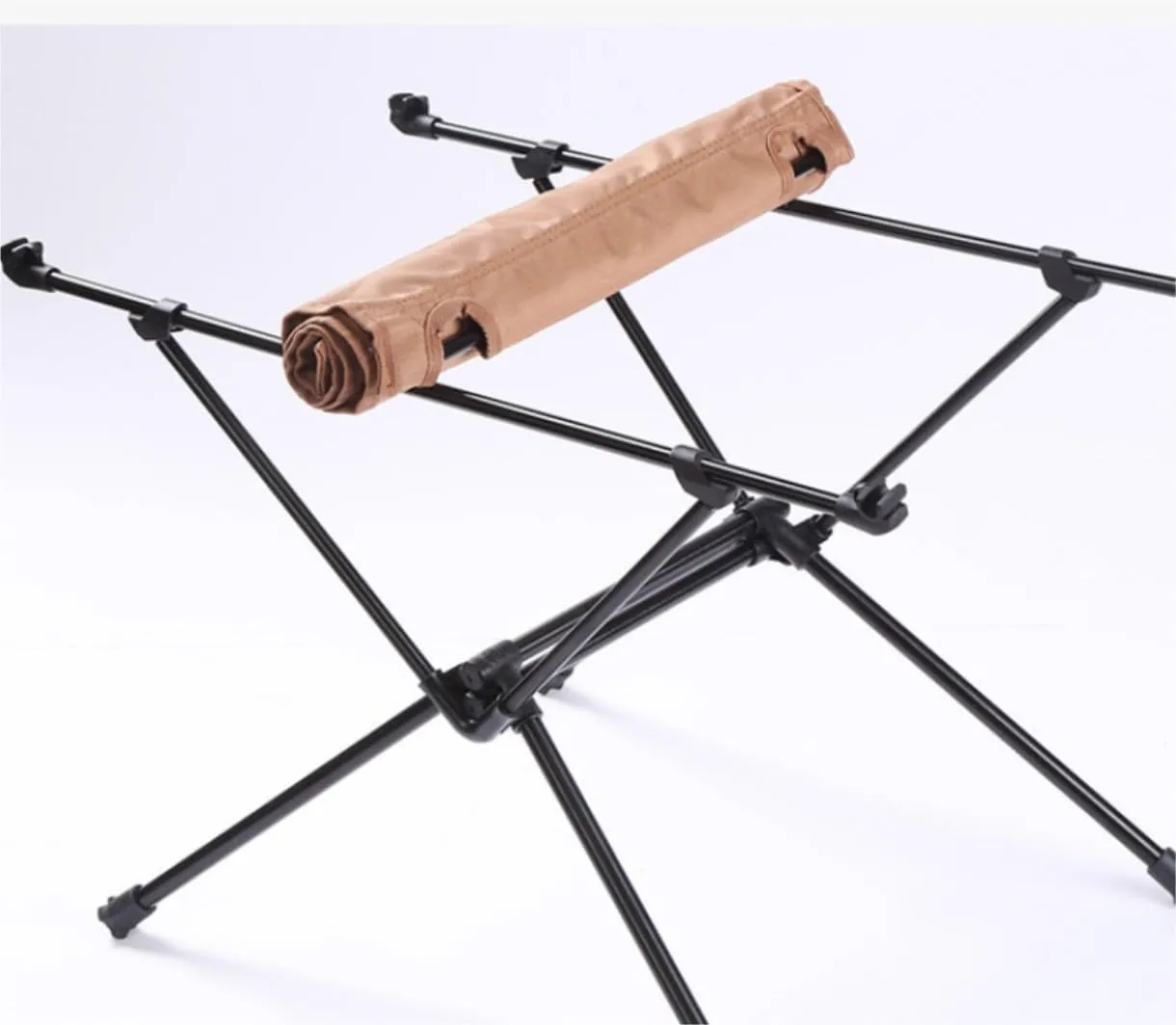 Portable Beach Table Camping Folding Table Lightweight Folding Fabric Table Aluminum Parallel Bars Camping Picnic Table Folding Camping Table (Color : B, Size : 60 * 39 * 39cm)