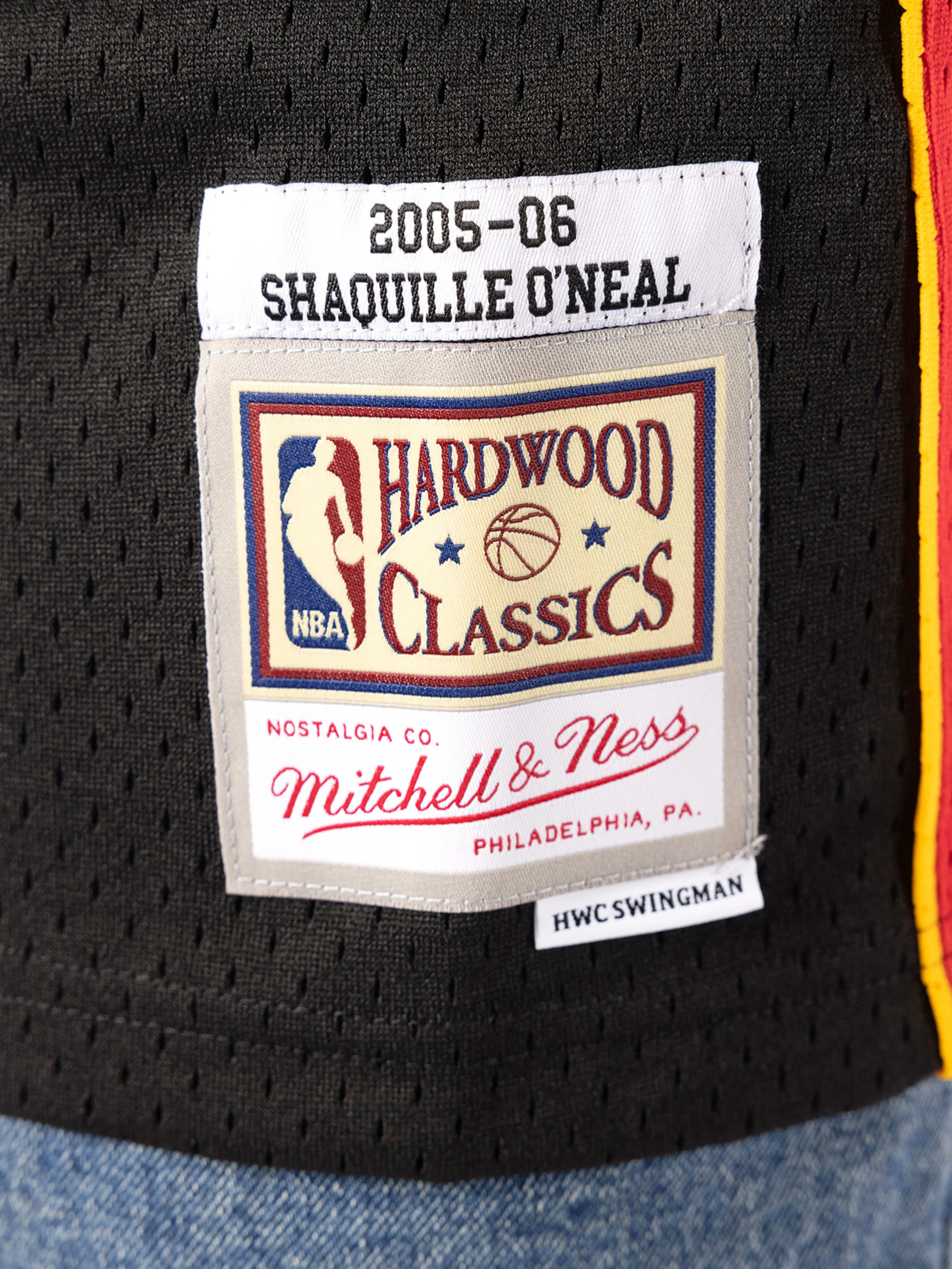 Shaquille O'Neal 2005-06 Miami Heat Road Swingman Jersey