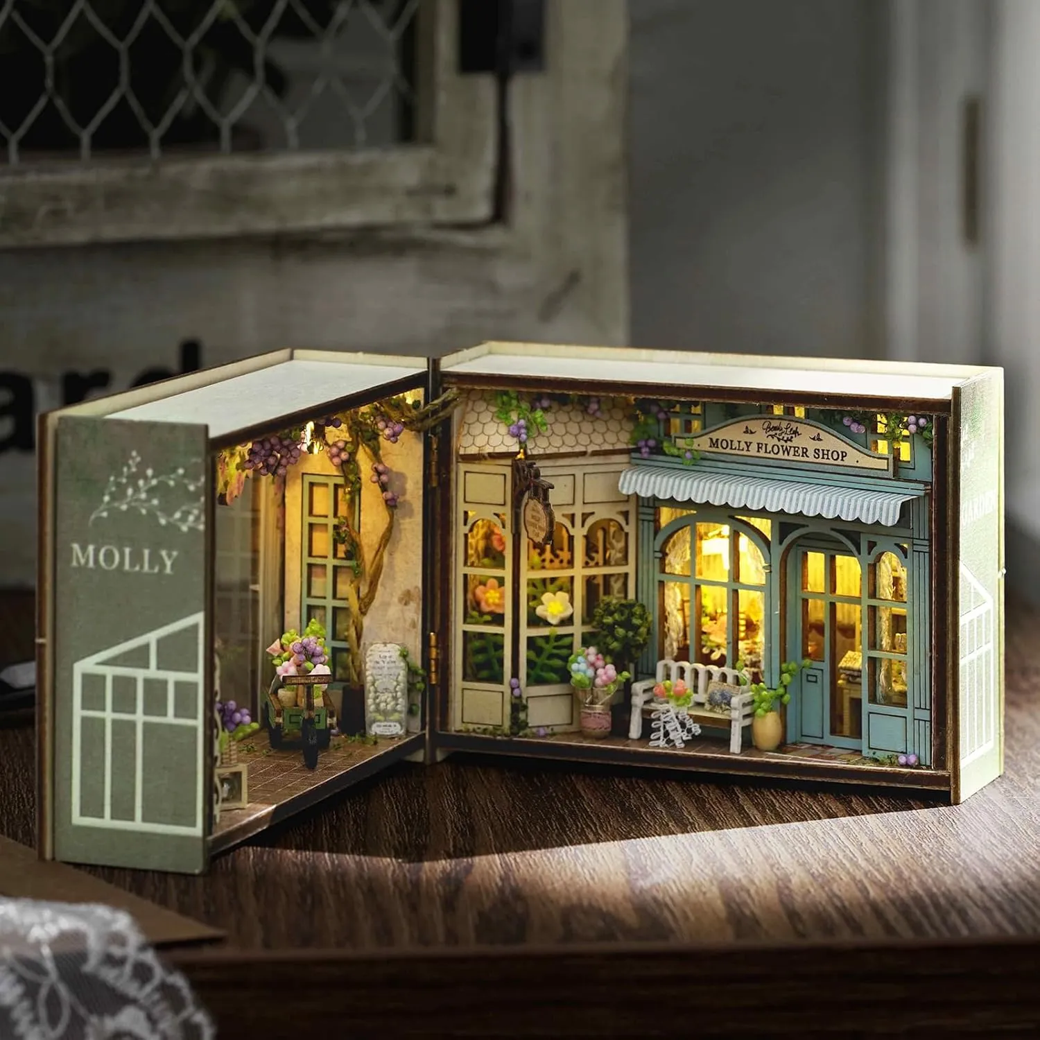 Spilay DIY Miniature Dollhouse Kit with Wooden Furniture, and LED DIY Dollhouse Kit, Handmade Crafts, Birthday, Christmas and Valentine's Day Gifts Magic House Series (Molly GAEDEN)