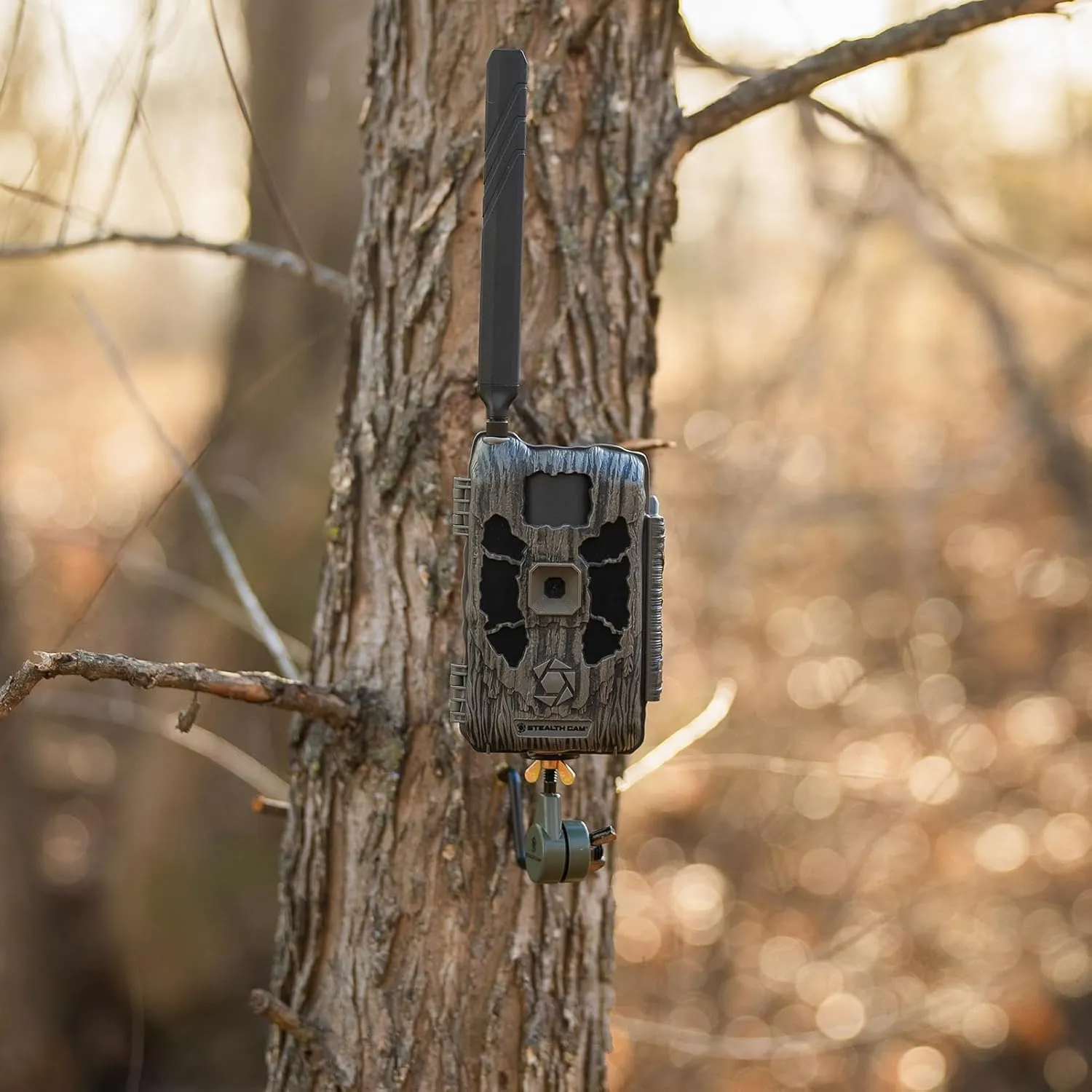 Stealth Cam Deceptor MAX Dual Sim 40MP Photo & 1440P QHD Video No-Glo LED Hunting Cellular Trail Camera, Available on AT&T & Verizon