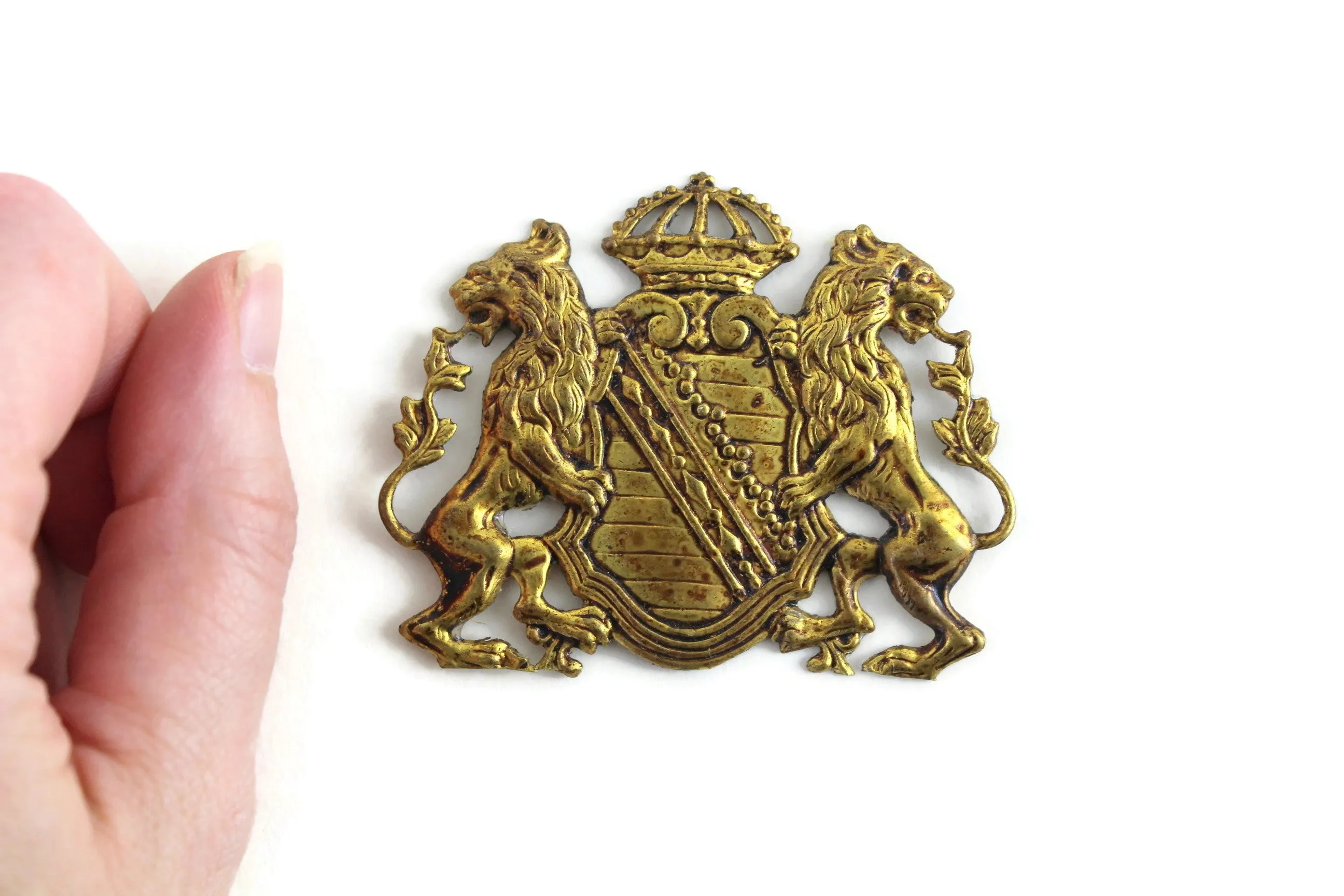 Vintage 1:12 Miniature Dollhouse Gold Metal Crest Wall Hanging with Lions