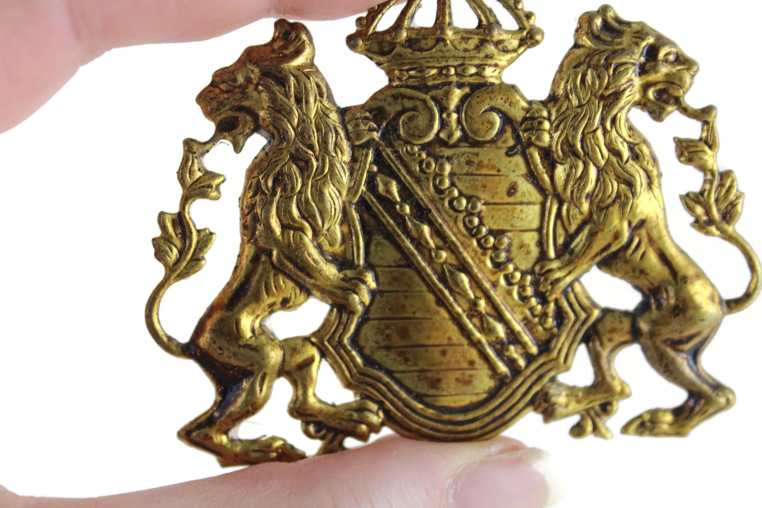 Vintage 1:12 Miniature Dollhouse Gold Metal Crest Wall Hanging with Lions