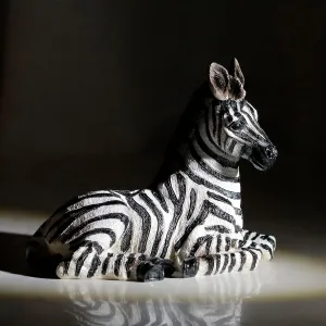 Zebra Table Sculpture - Resin Figurine - Black, White - African Safari Collectible for Bedroom, Living Room, Office, Bookshelf, Mantel, Entryway, Foyer, Nursery